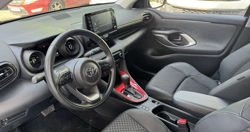 Toyota Yaris cena 74900 przebieg: 11450, rok produkcji 2020 z Lubartów małe 254